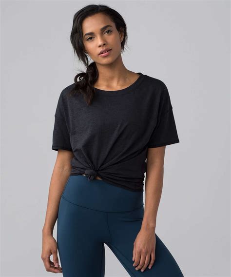 lululemon oversized tee.